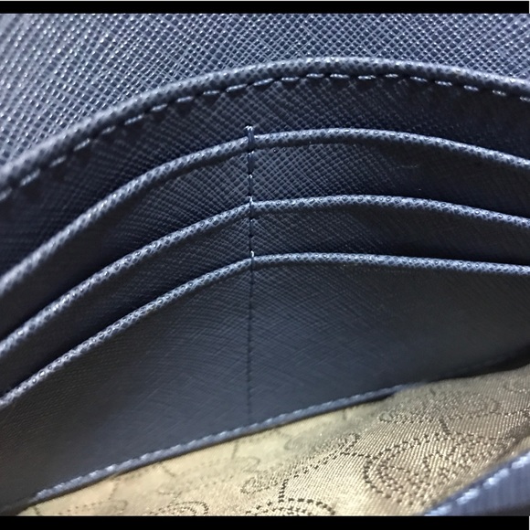 💎 Michael Kors Snakeskin Envelope Clutch - Picture 3 of 5